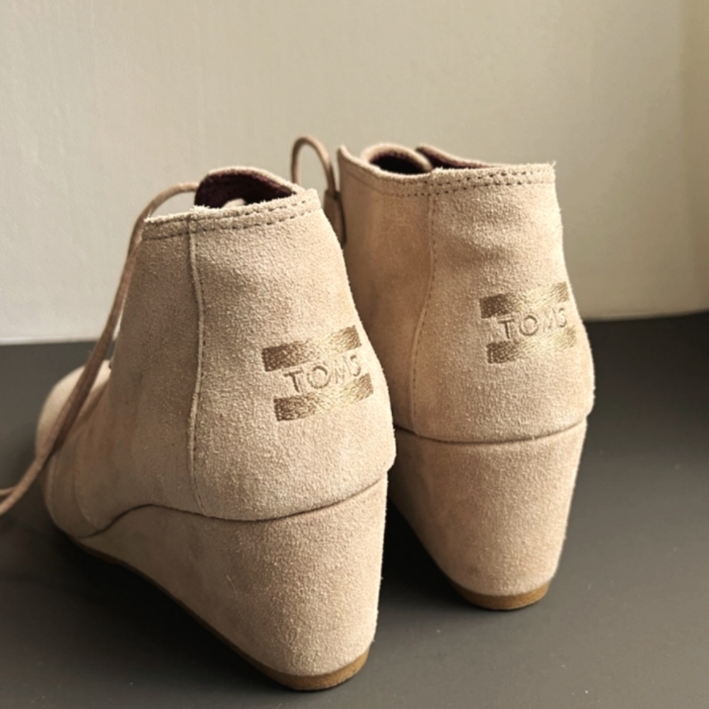 TOMS, Ladies Wedges